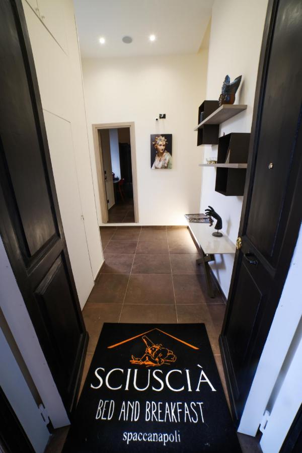Sciuscia Beb Spaccanapoli Exterior foto